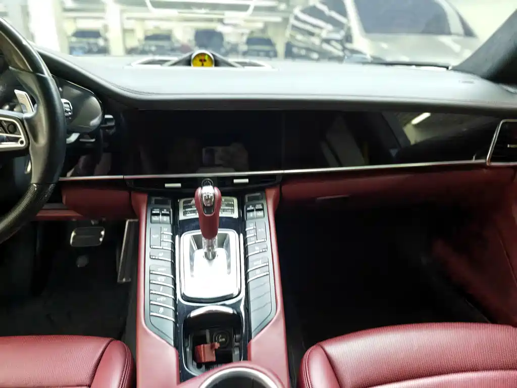Porsche Panamera — миниатюра 7