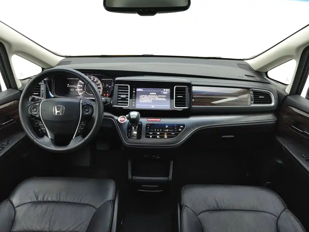Honda Elysion — миниатюра 5