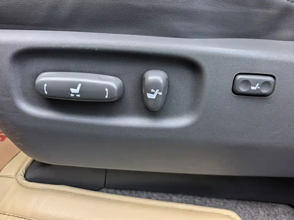 Toyota Prado — миниатюра 15