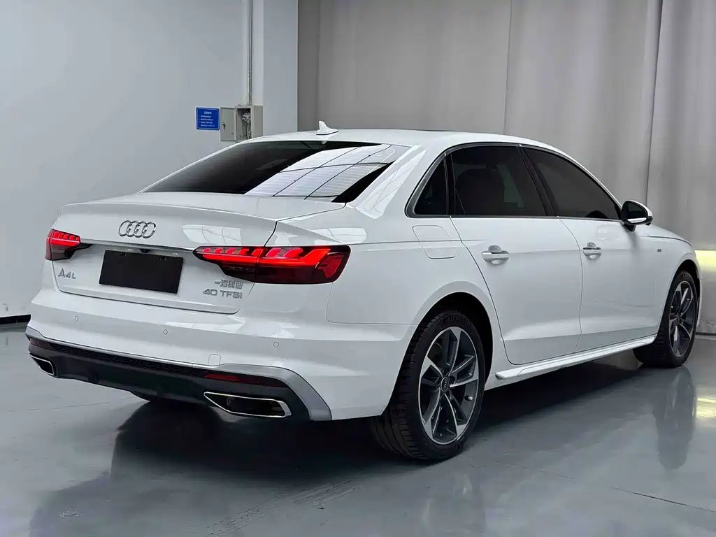 Audi A4L 2023 40 TFSI Fashion