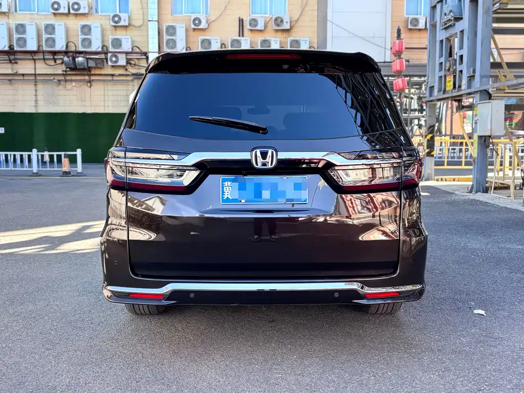 Honda Elysion — миниатюра 8