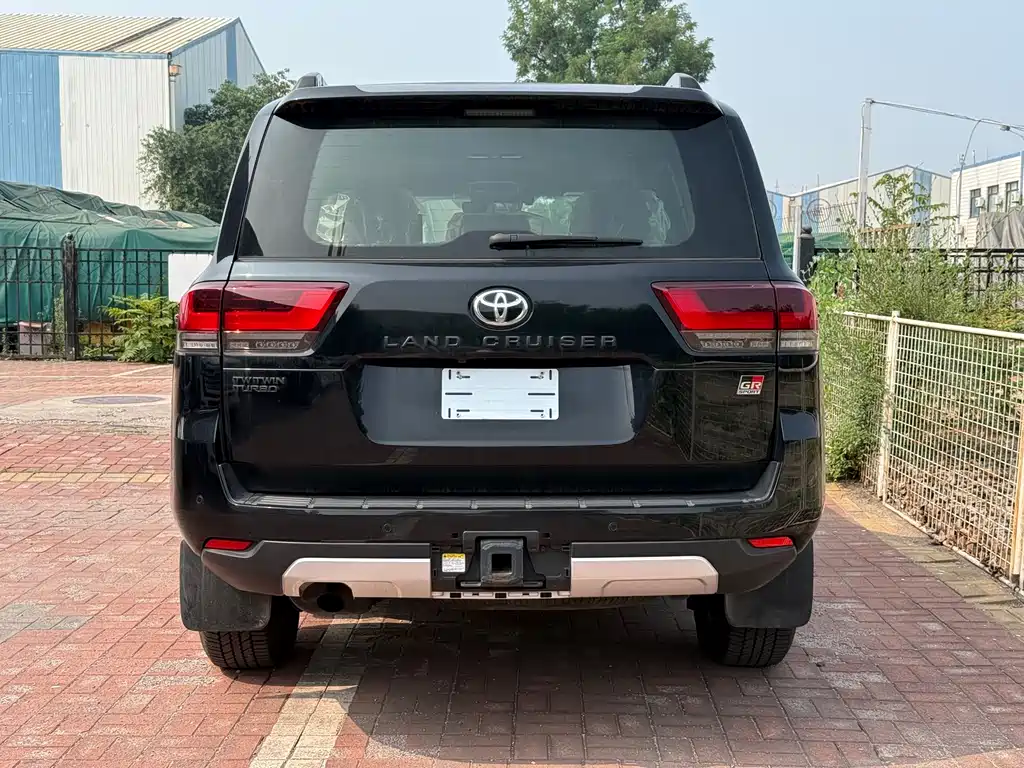 Toyota Land Cruiser 2026 3.5L GR Sport
