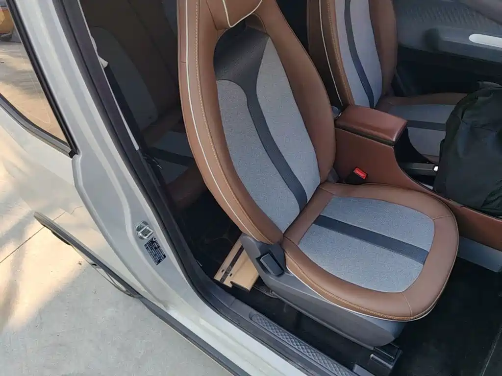 Wuling MINIEV — миниатюра 25