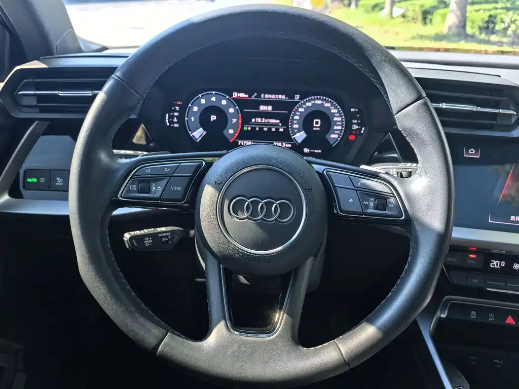 Audi A3 2022 — фото 10
