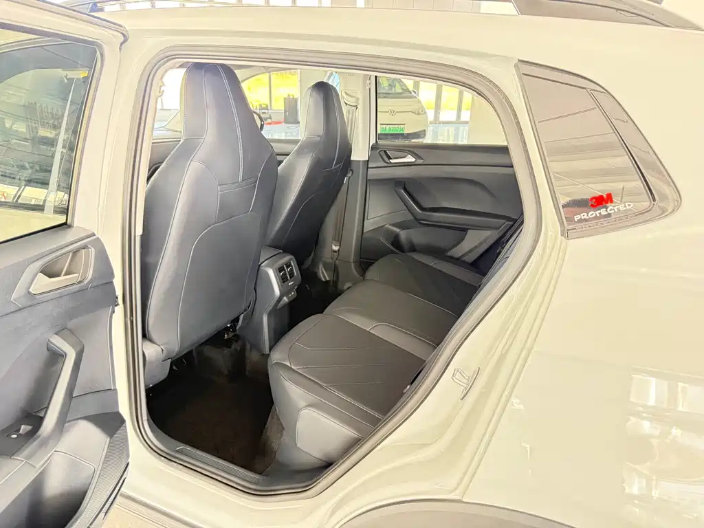 Volkswagen Tharu — миниатюра 10