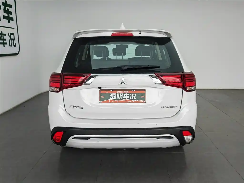 Mitsubishi Outlander 2019 2.0L Enjoy 5 мест V