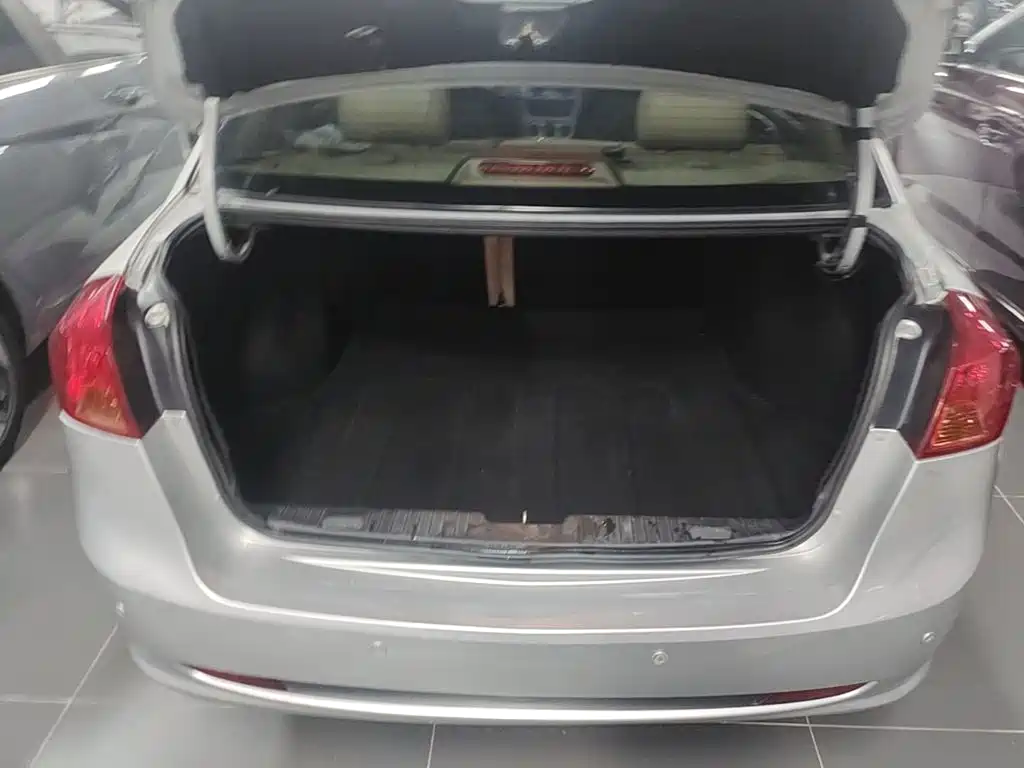 Buick Excelle — миниатюра 19