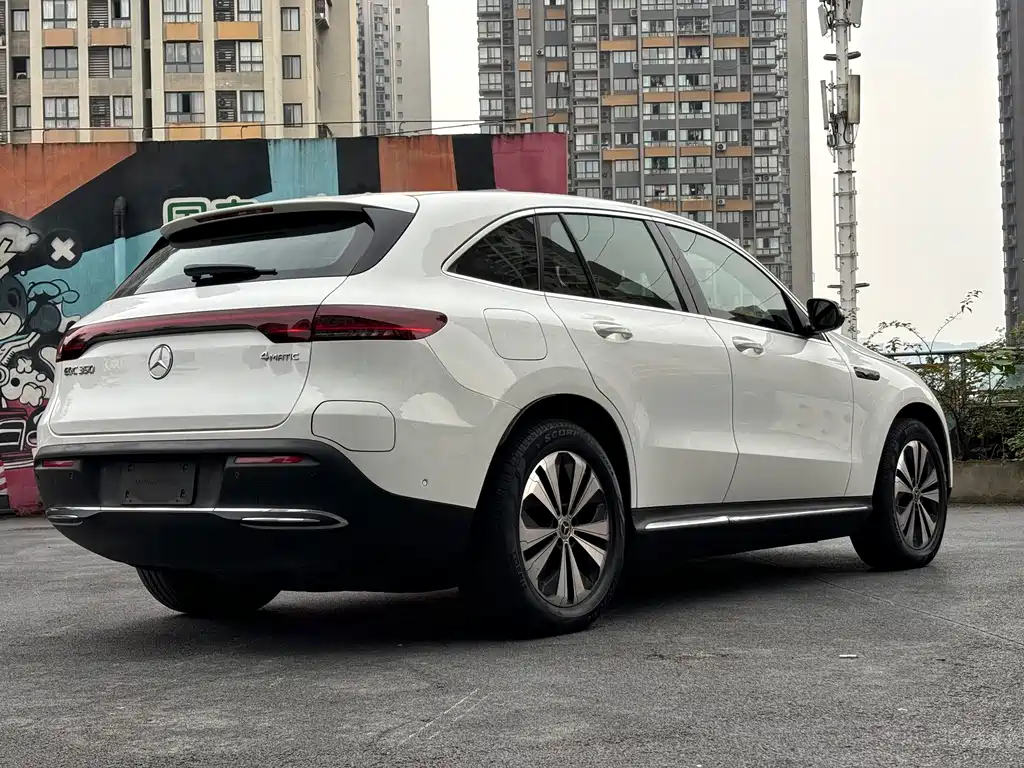 Mercedes-Benz EQC — миниатюра 4