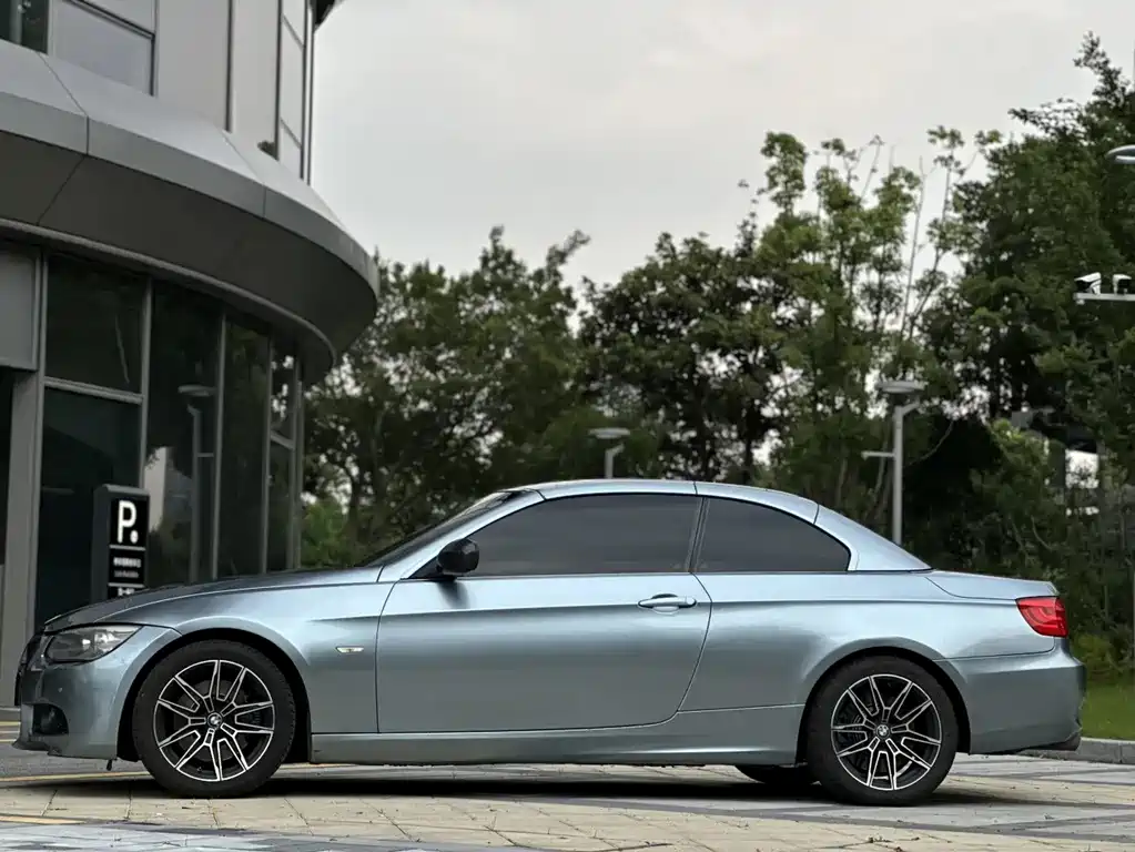 BMW 3 Series 3 2009 330i