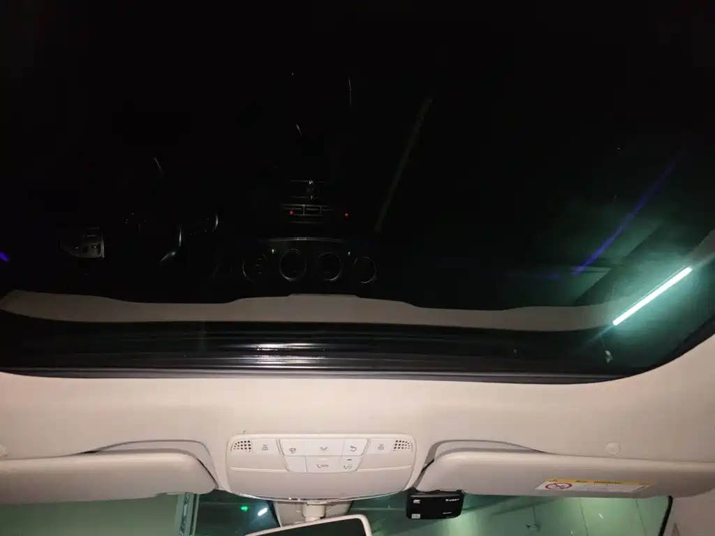 Mercedes-Benz E-Class — миниатюра 19