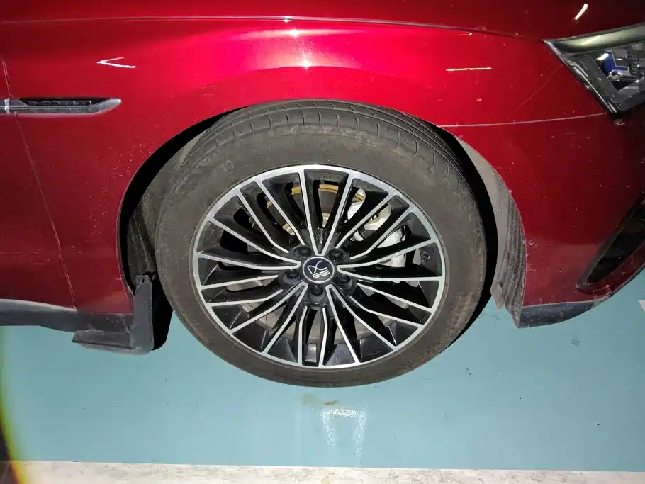 BYD Han — миниатюра 6