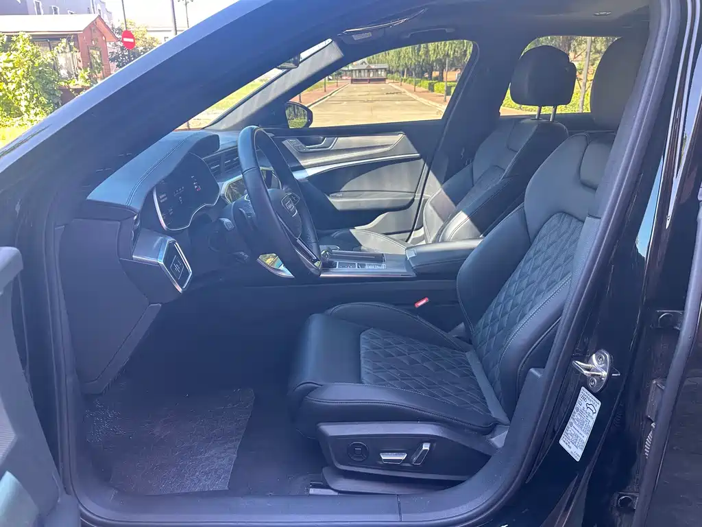 Audi A6L — миниатюра 9