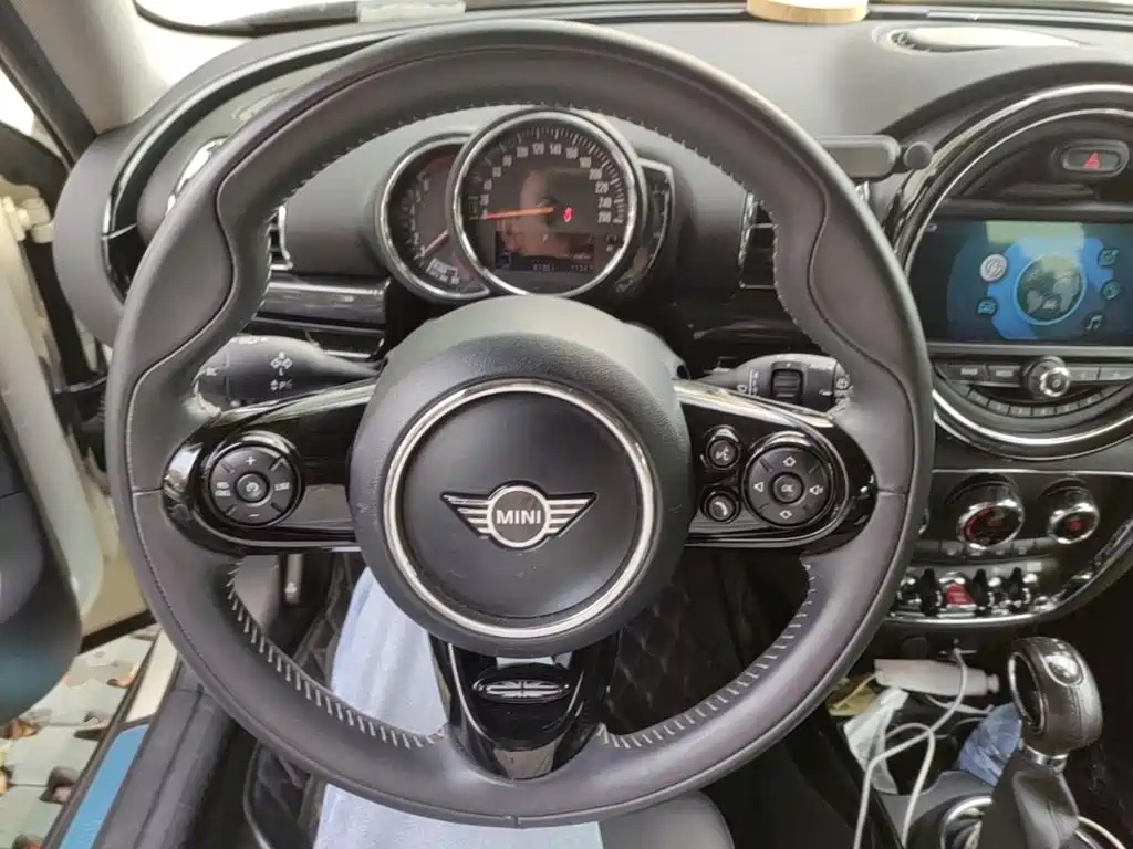 MINI Mini Clubman — миниатюра 11