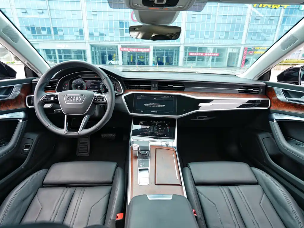 Audi A7 2022 45 TFSI Premium