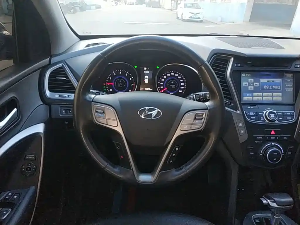 Hyundai Santa Fe — миниатюра 11