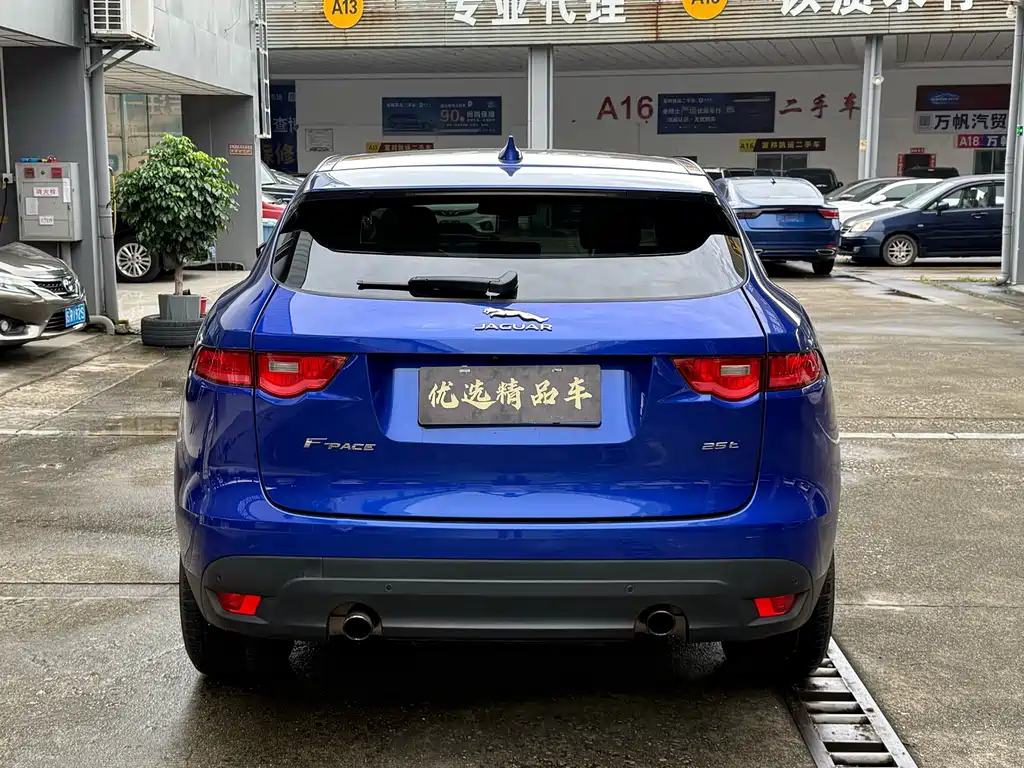 Jaguar F-PACE — миниатюра 8