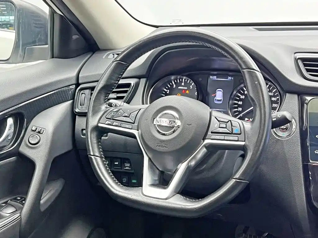 Nissan X-Trail — миниатюра 20