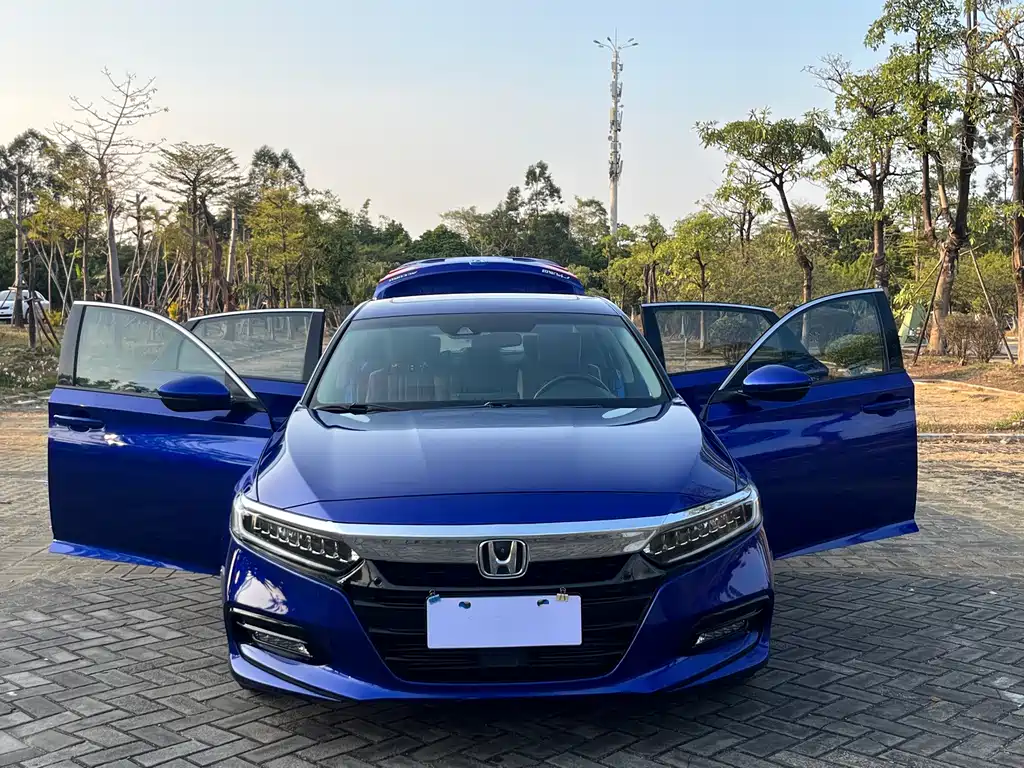 Honda Accord — миниатюра 14
