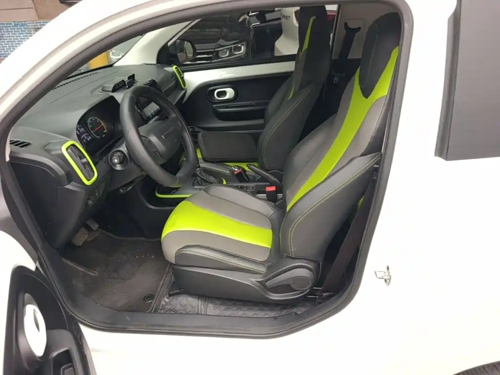Roewe Clever — миниатюра 15