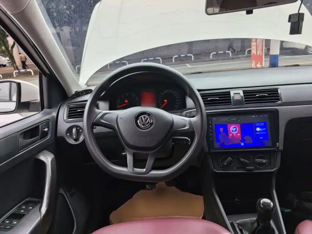 Volkswagen Santana — миниатюра 11