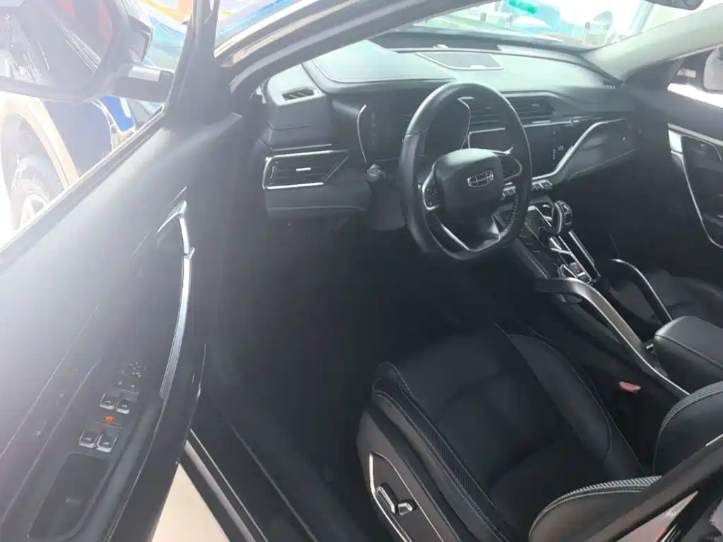 Geely Boyue — миниатюра 16