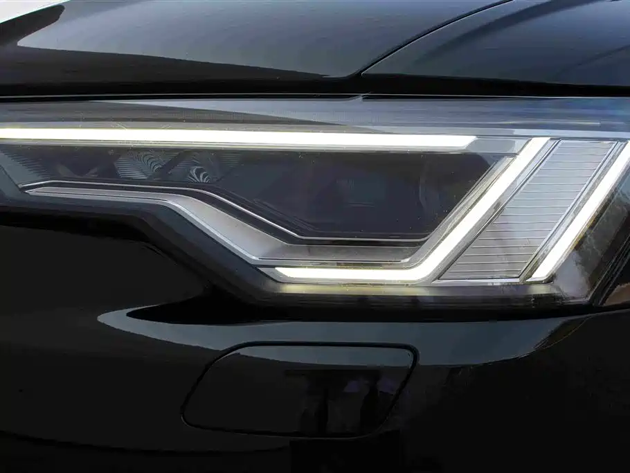 Audi A6L — миниатюра 8