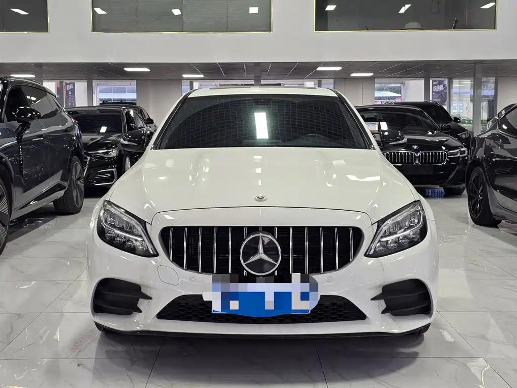 Mercedes-Benz C-Class — миниатюра 2