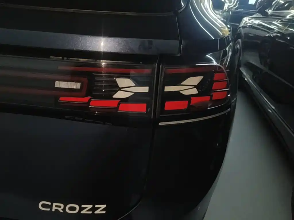 Volkswagen ID.6 Crozz — миниатюра 8