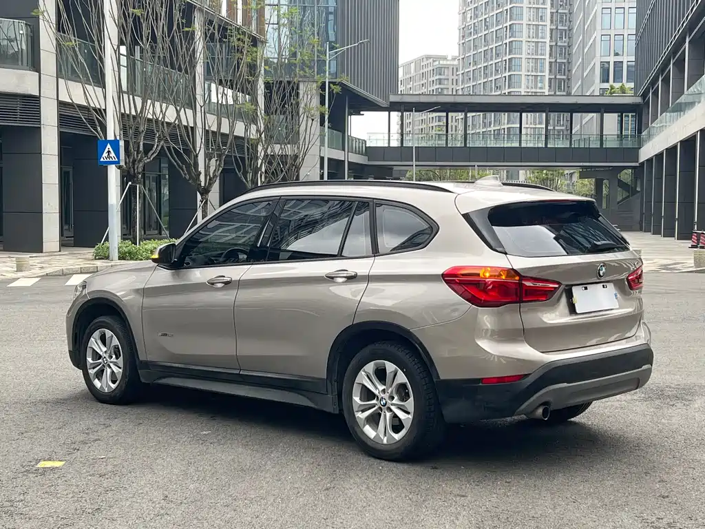 BMW X1 2016 sDrive18Li Premium