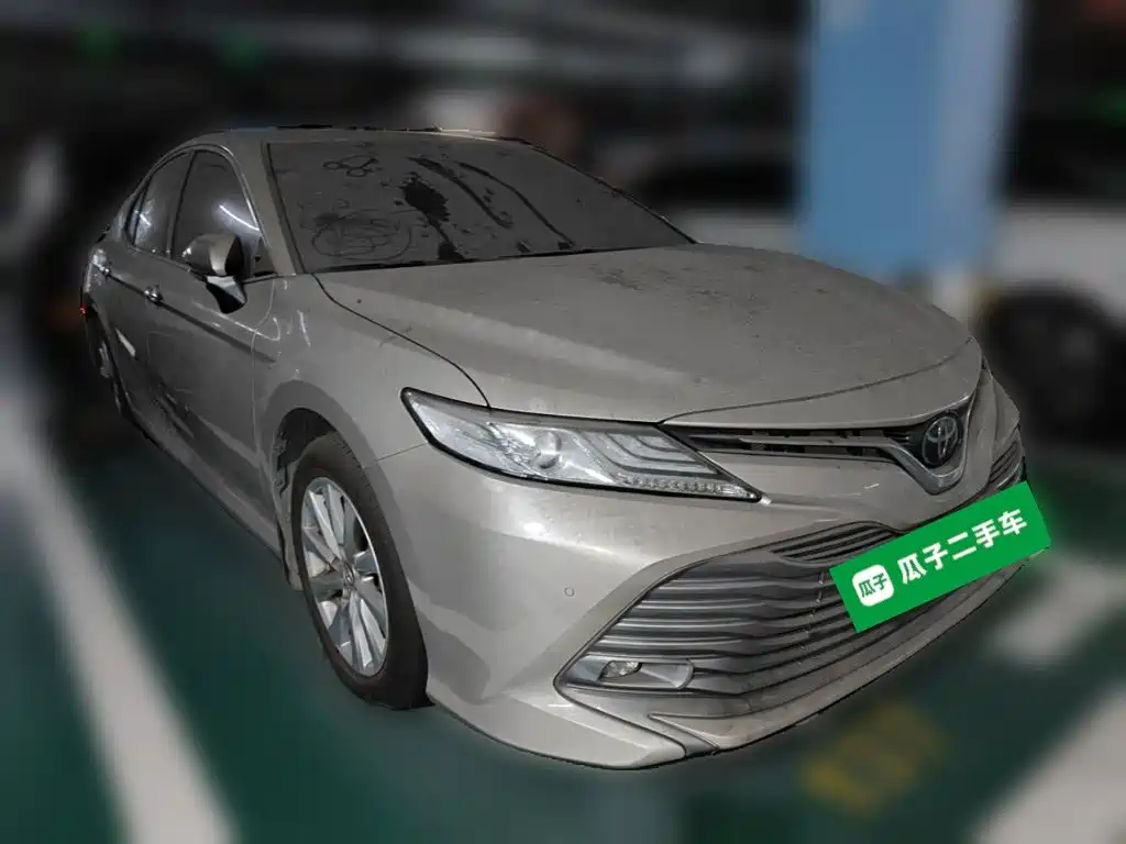 Toyota Camry — миниатюра 3