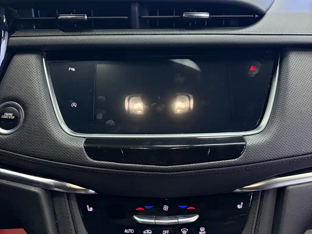 Cadillac XT5 — миниатюра 9