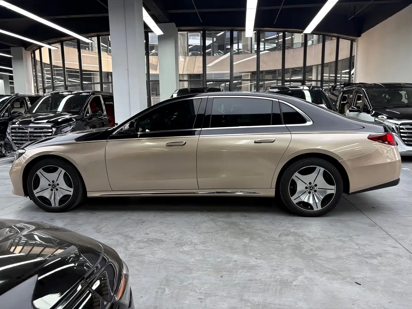 Mercedes-Benz E-Class id 4653803 из Китая 20