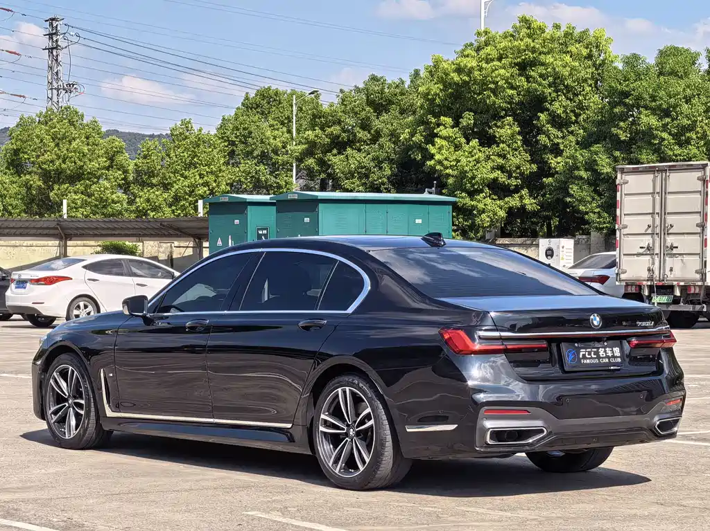 BMW 7 Series 7 2021 730Li M Sport