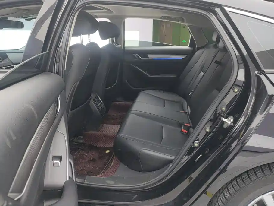 Honda Accord — миниатюра 11