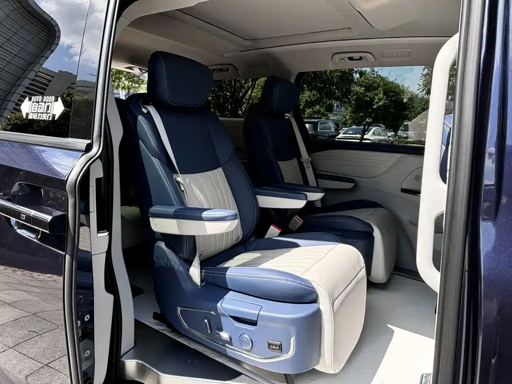 JAC Refine Refine RF8 PHEV — миниатюра 9