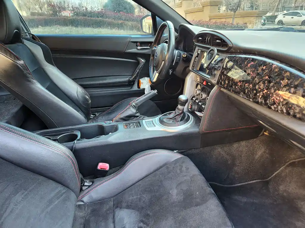 Subaru BRZ 2015 2.0i AT