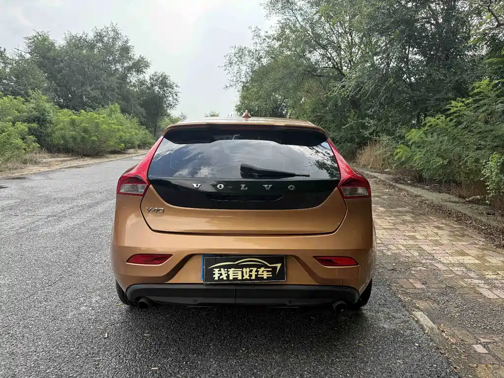 Volvo V40 — миниатюра 8