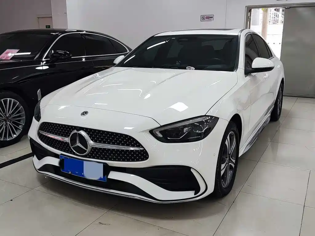 Mercedes-Benz C-Class 2022