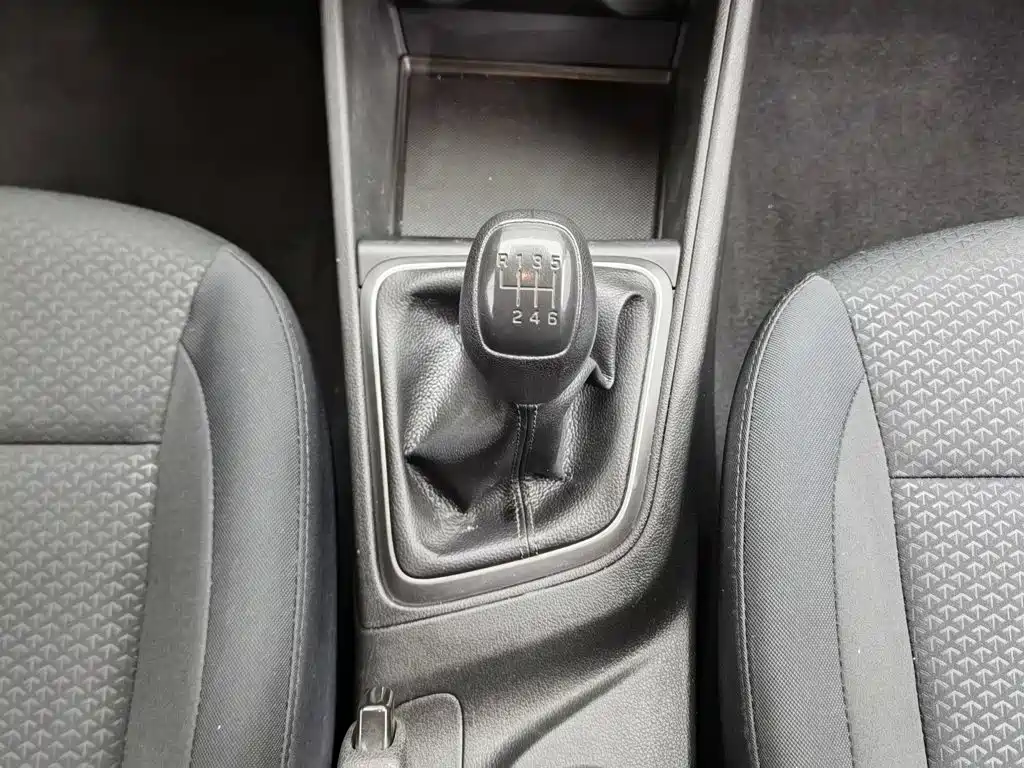 Hyundai Verna — миниатюра 13