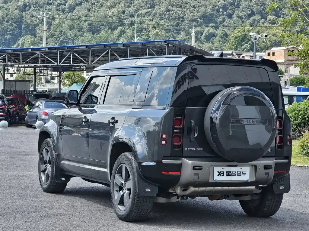 Land Rover Defender — миниатюра 15