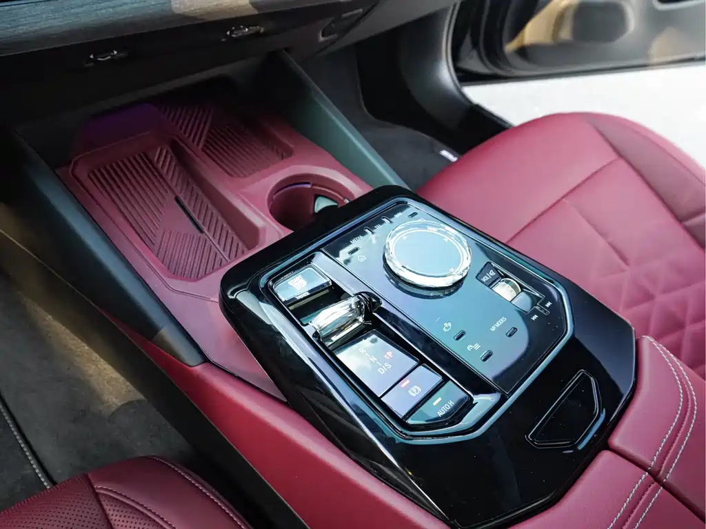 BMW 5 Series — миниатюра 14