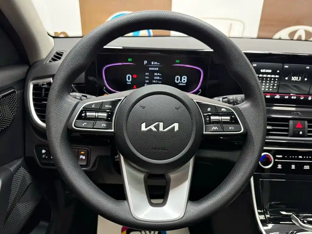 Kia Seltos — миниатюра 11