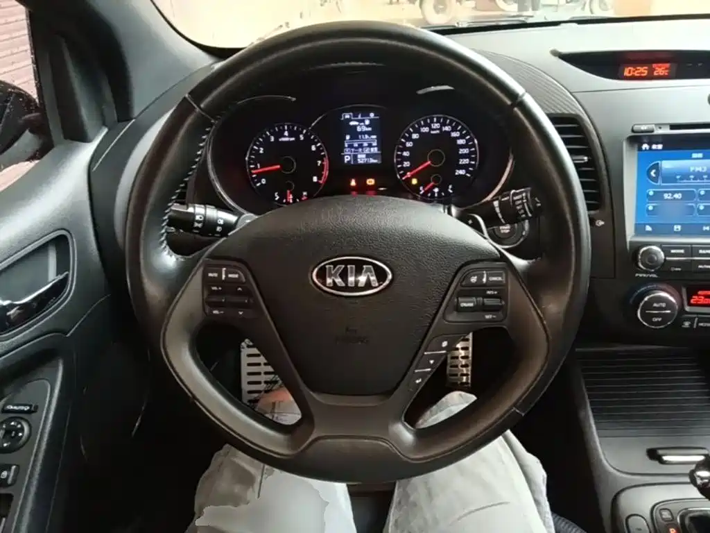 Kia Shuma — миниатюра 11