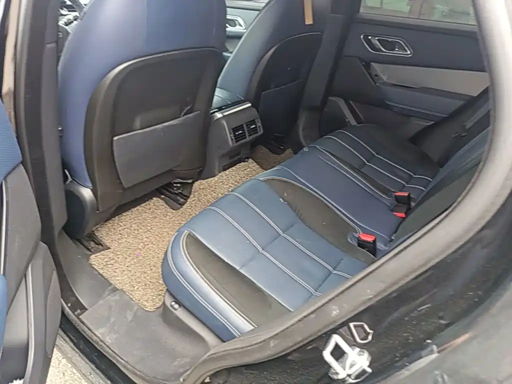 Land Rover Velar — миниатюра 17