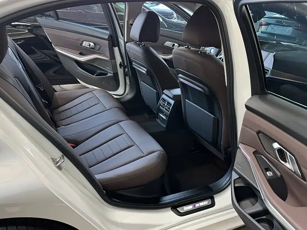BMW 3 Series — миниатюра 25
