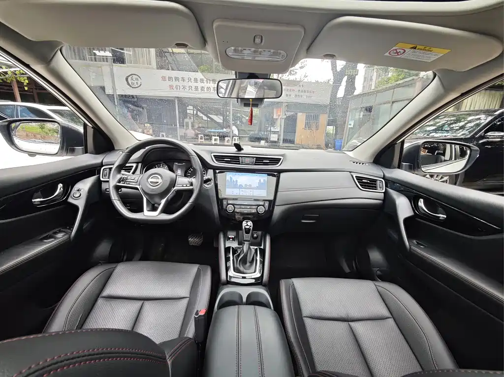 Nissan Qashqai — миниатюра 13