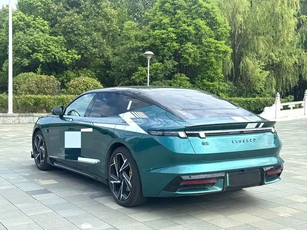 Lynk & Co 10 — миниатюра 7