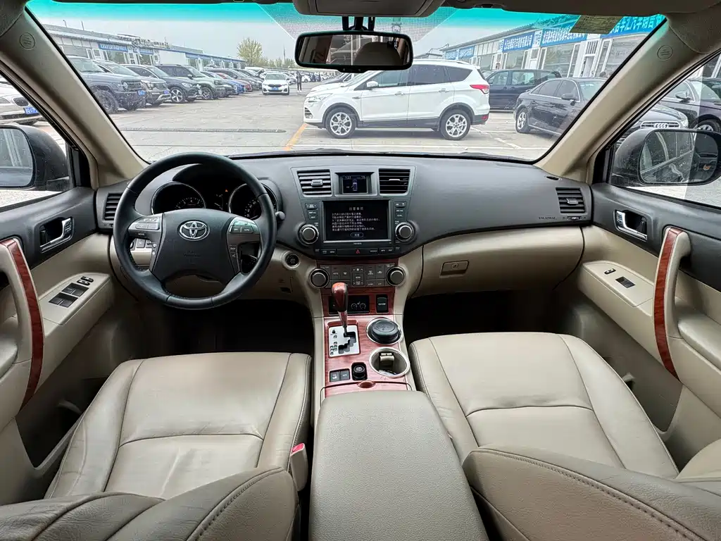 Toyota Highlander 2009 3.5L 7 мест