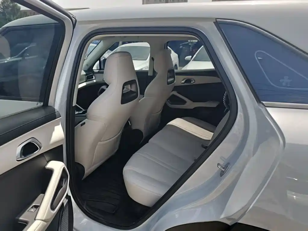 BYD Yuan Up UP 2025 Smart Drive 401KM