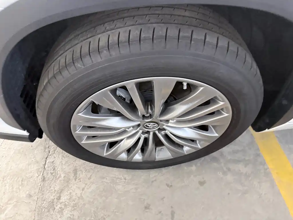 Toyota Highlander — миниатюра 5